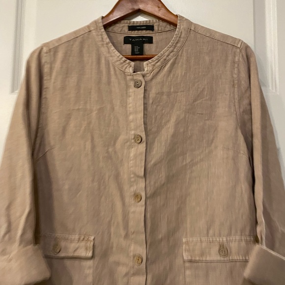 Tahari Tops - TAHARI Button Up Blouse Womens Medium Khaki 100% Linen - Lagenlook Pockets ▪️